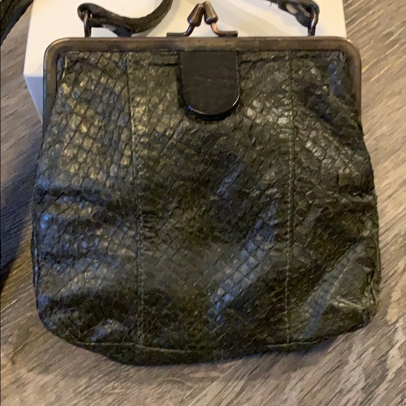 Ally Capellino cross body purse - Picture 2 of 4